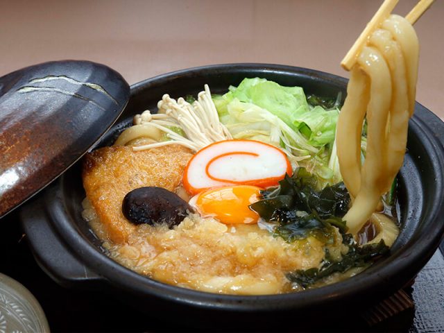 鍋焼きうどん　はなと