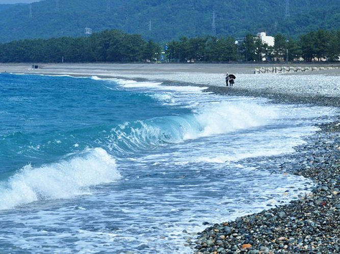 朝日町　ヒスイ海岸