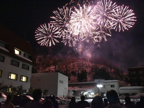 宇奈月温泉　雪上花火大会